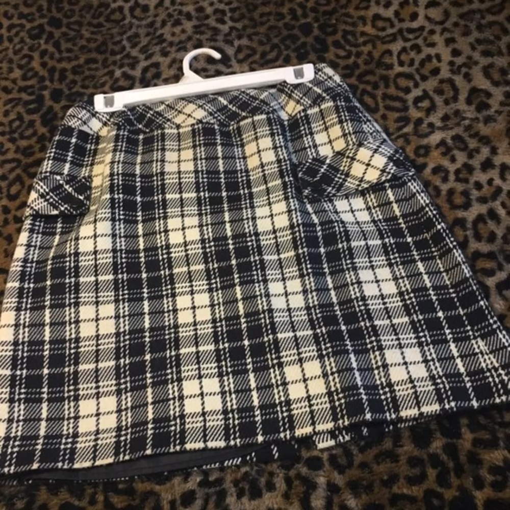 Plaid mini skirt